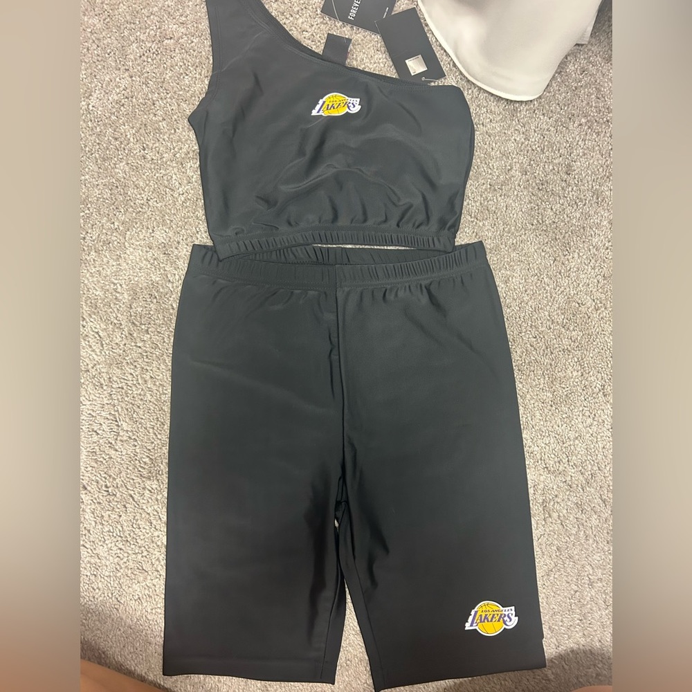 Lakers outfit